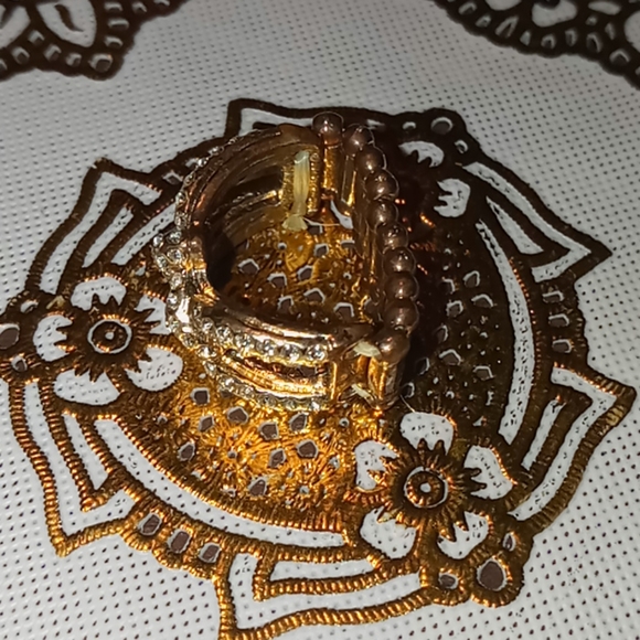 Ring - Picture 2 of 3